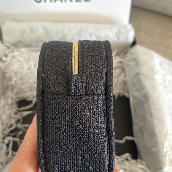 ❌Sold❌ Chanel Shimmer Pouch with Skin care set - Picture 3 of 9